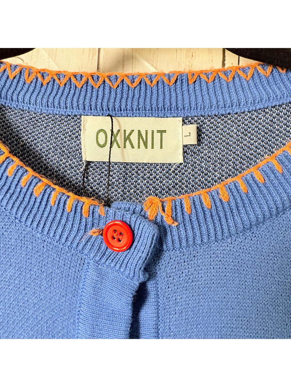 Oxknit Graphic Giraffe Cardigan, L - Picture 3 of 4